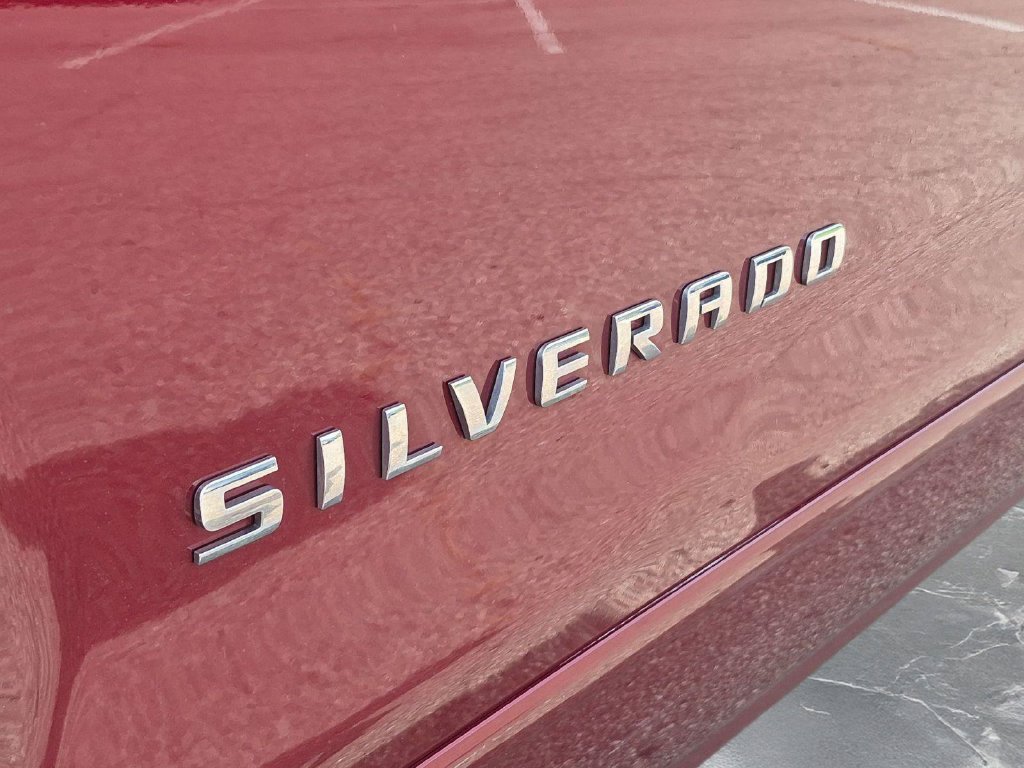 Used 2017 Chevrolet Silverado 1500 LT w/ All Star Edition AWD/4WD image 10