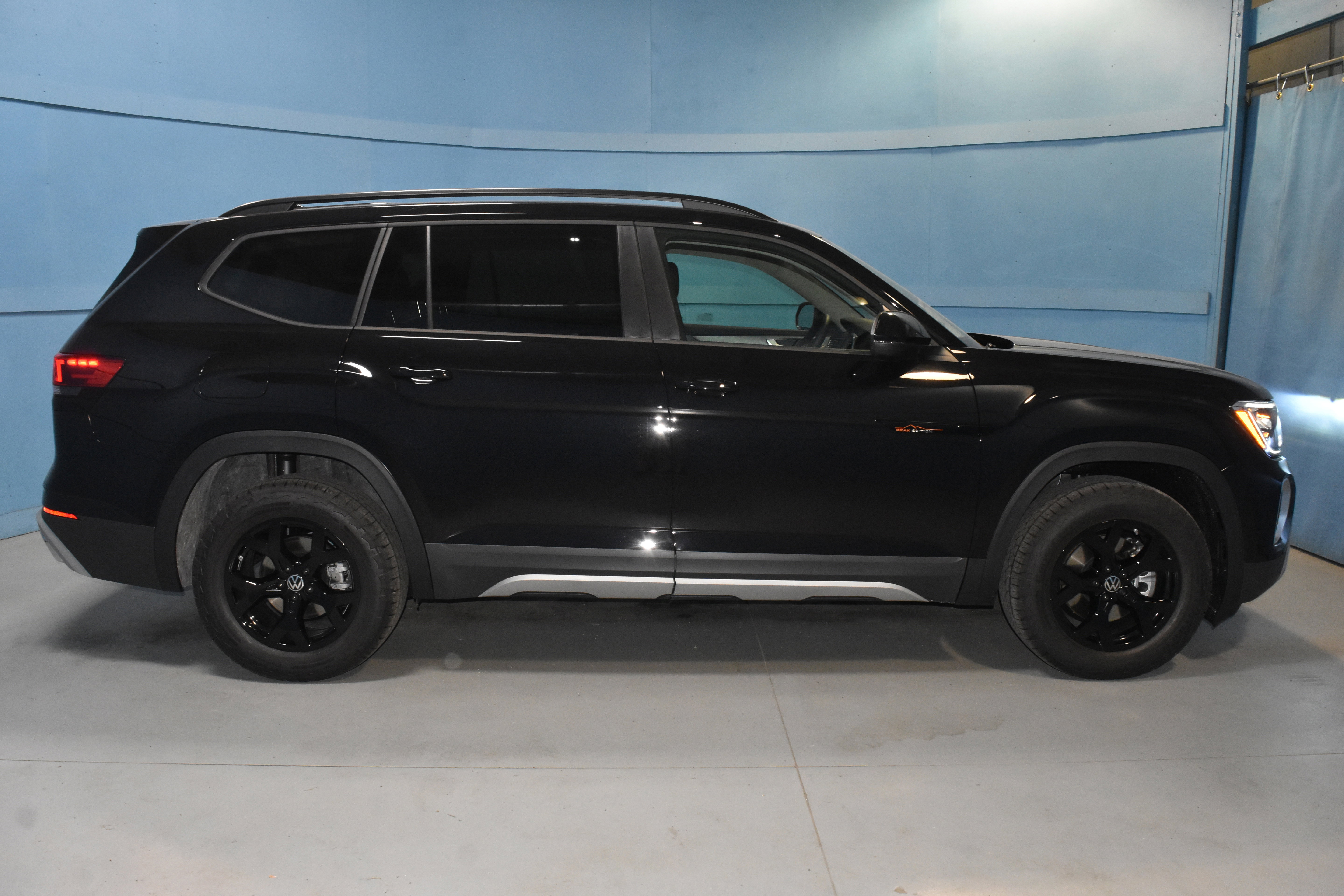New 2026 Volkswagen Atlas Peak Edition AWD/4WD image 19