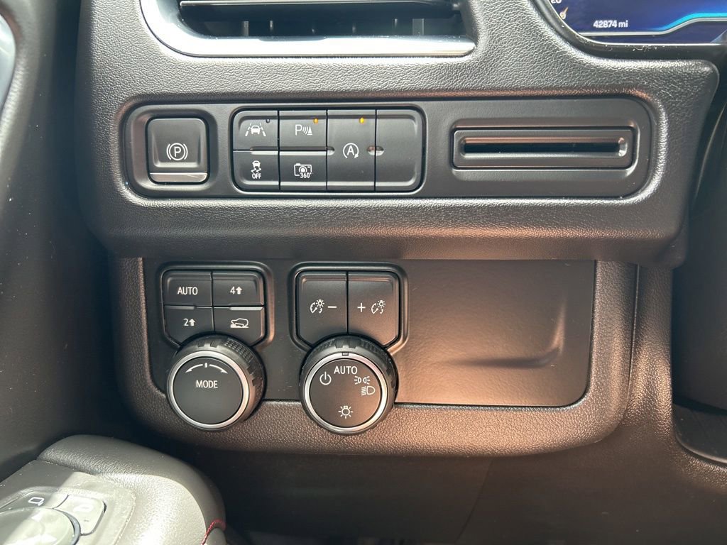 Used 2023 Chevrolet Tahoe RST w/ Luxury Package image 29