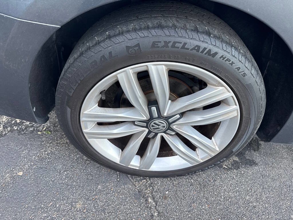 Used 2017 Volkswagen Passat 1.8T SE image 24