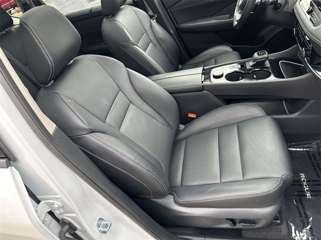 Used 2024 Nissan Rogue SL w/ SL Premium Package image 26