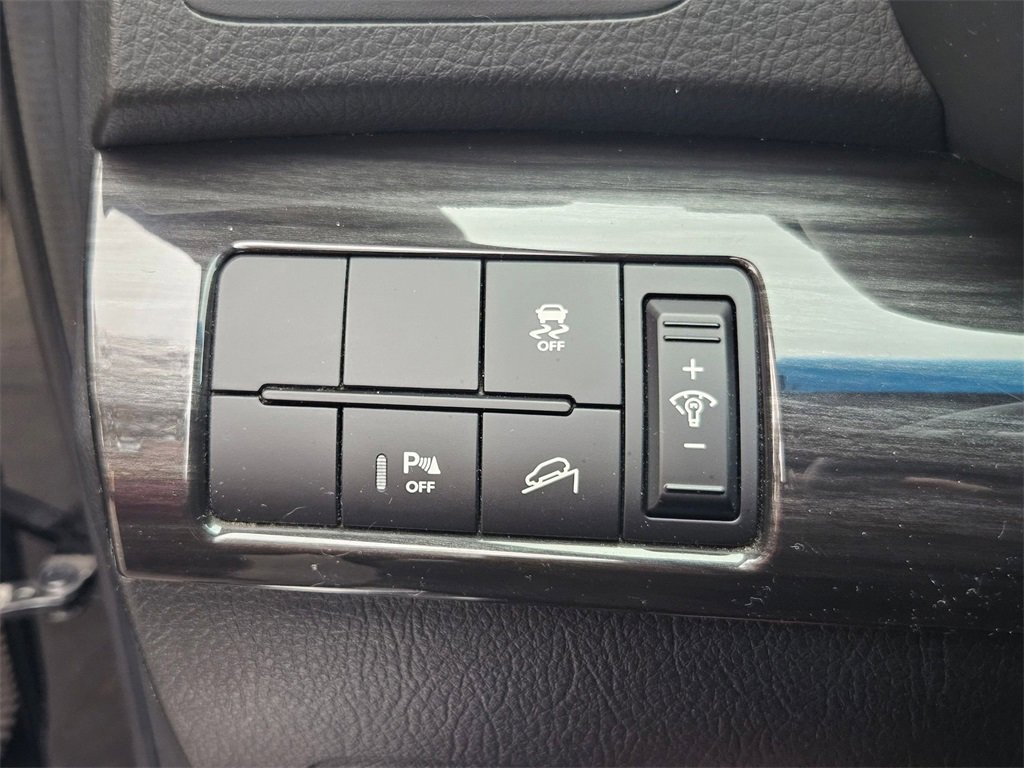 Used 2013 Kia Sorento SX w/ SX Premium Pkg image 21