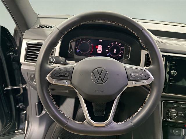 Used 2023 Volkswagen Atlas Cross Sport SE w/ Black Wheel Package image 15
