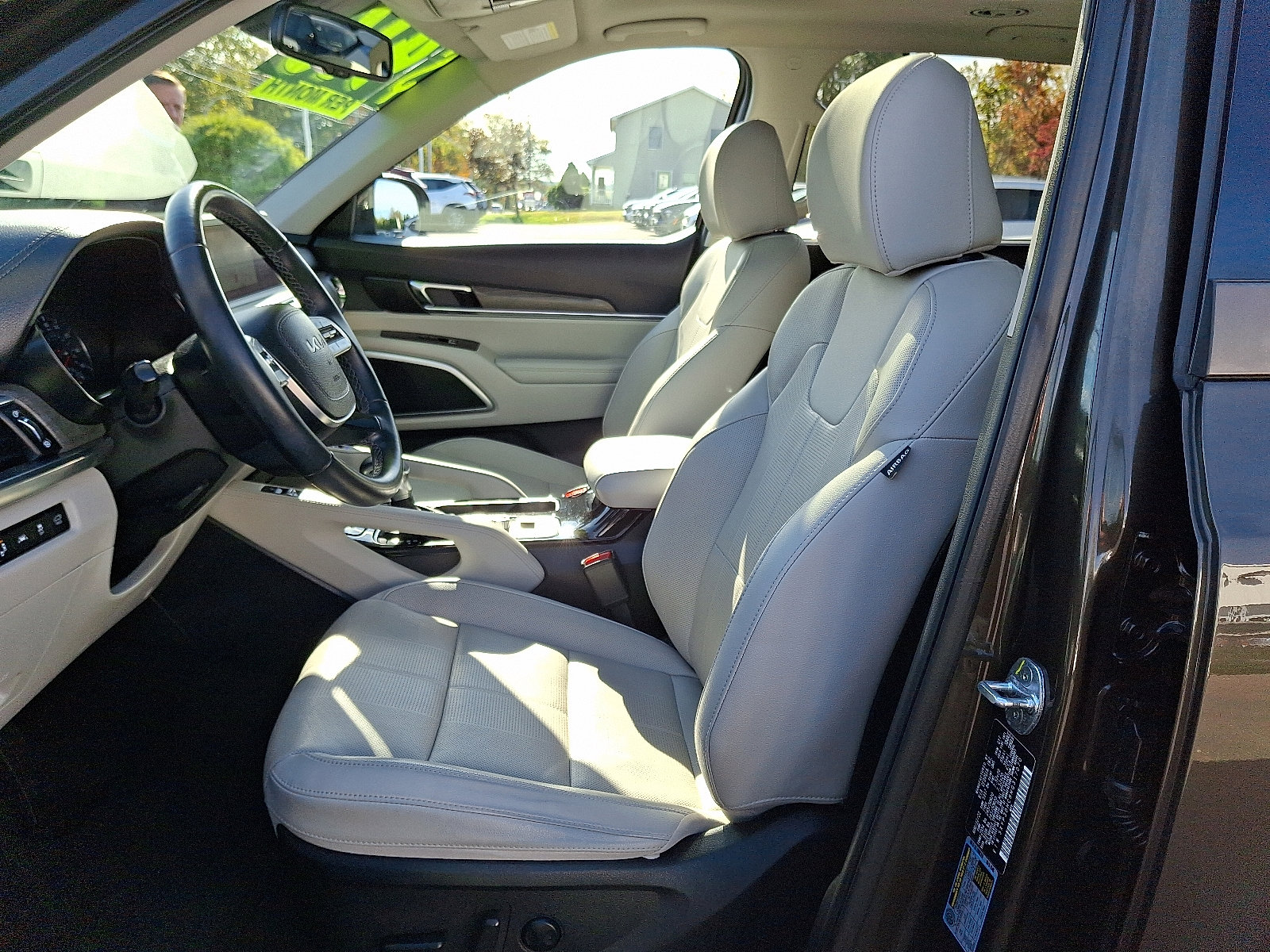 Certified 2022 Kia Telluride EX w/ EX Premium Package image 15