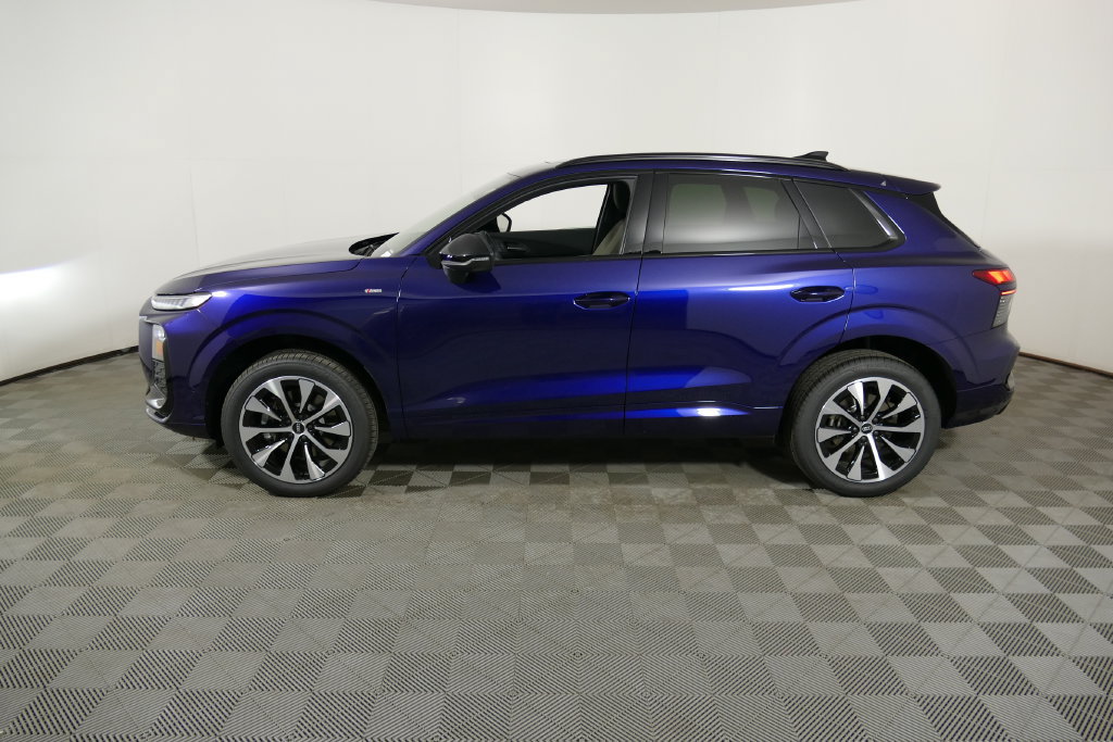 New 2026 Audi Q3 quattro 2.0T AWD/4WD image 6