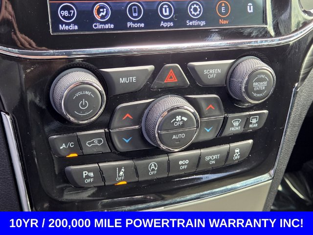 Used 2020 Jeep Grand Cherokee Laredo w/ 18" Wheel & 8.4" Radio Group RWD image 26