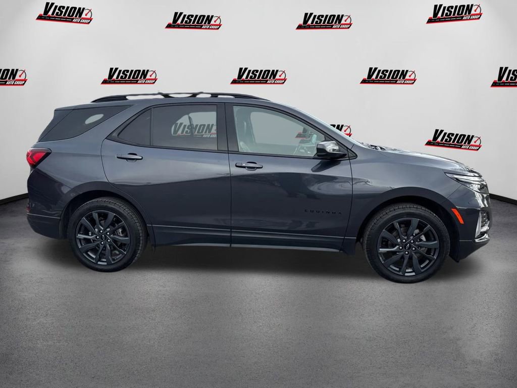 Used 2022 Chevrolet Equinox RS image 4