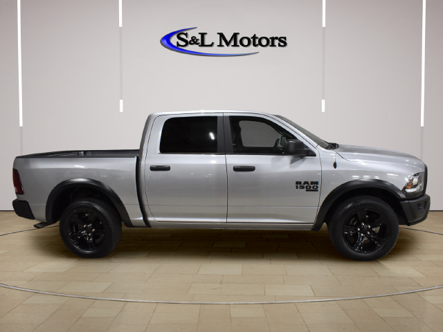 Used 2024 RAM 1500 Warlock AWD/4WD image 9