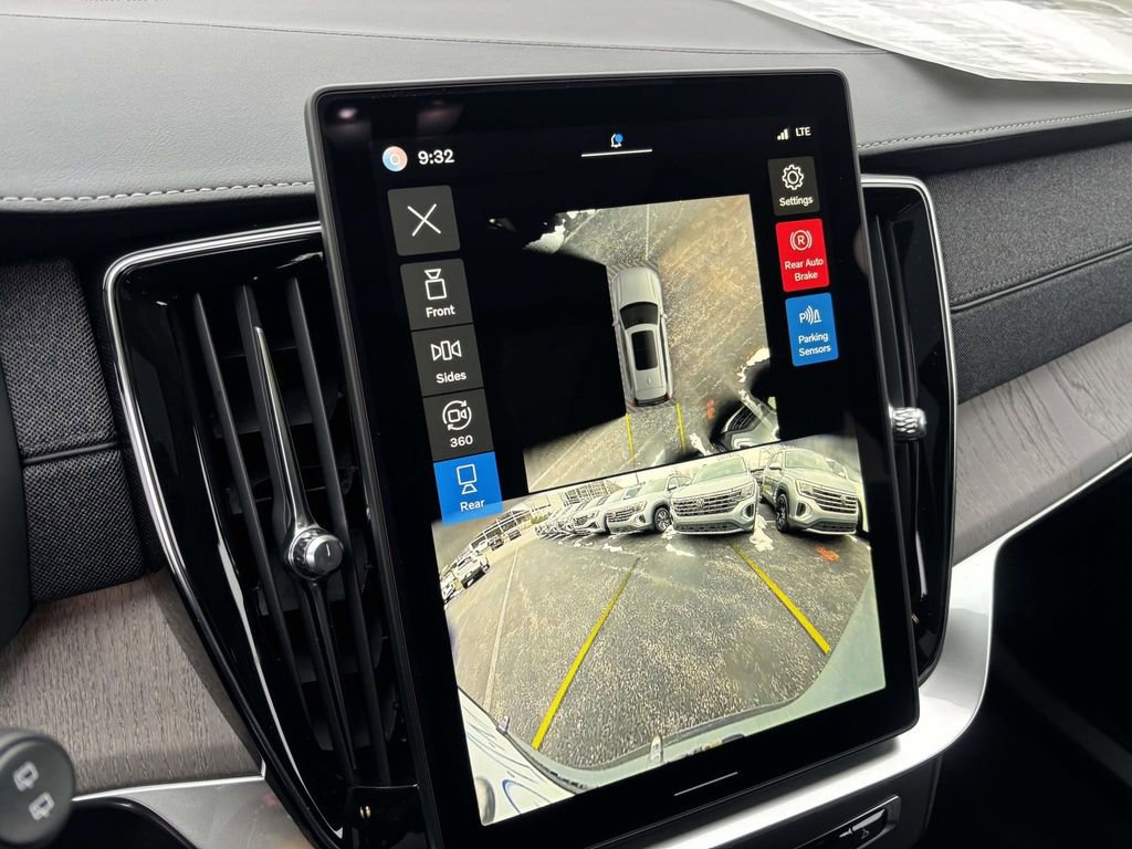 New 2026 Volvo XC90 B6 Ultra image 21