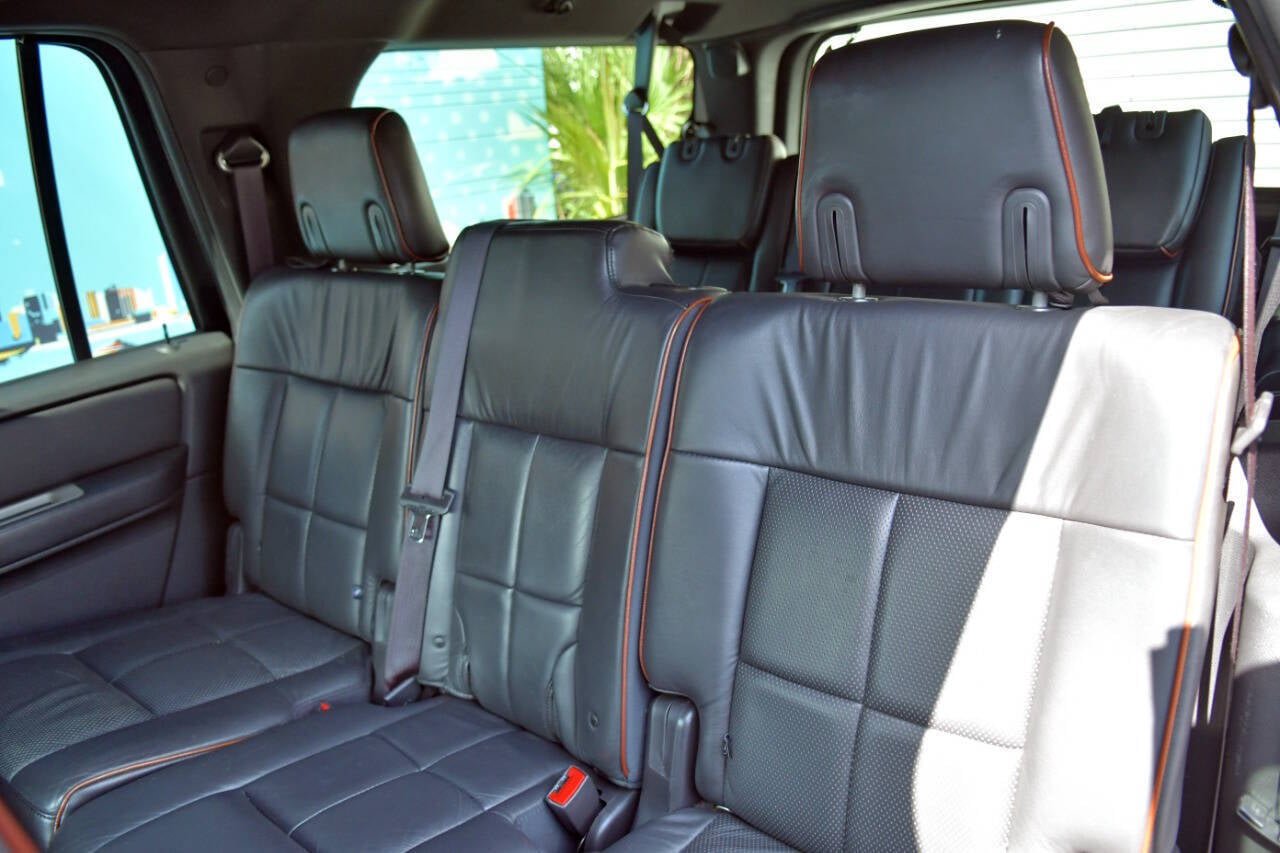 Used 2009 Lincoln Navigator L Base 4x2 4dr SUV image 13
