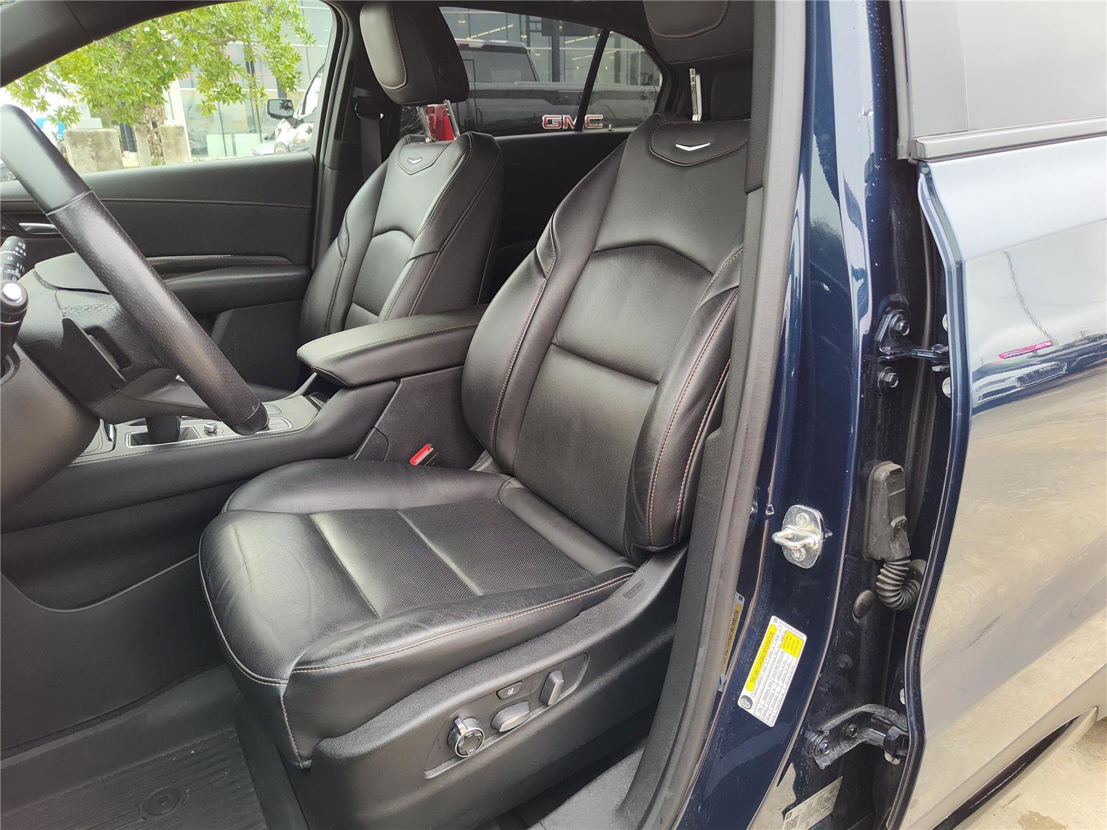 Used 2020 Cadillac XT4 Sport image 18