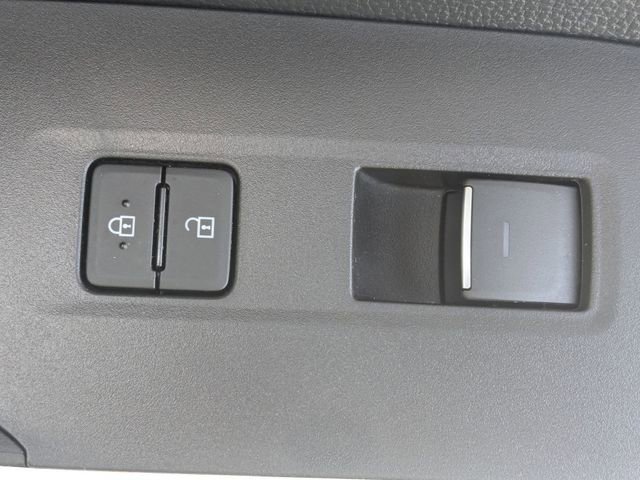Certified 2025 Toyota RAV4 XLE Premium FWD image 32