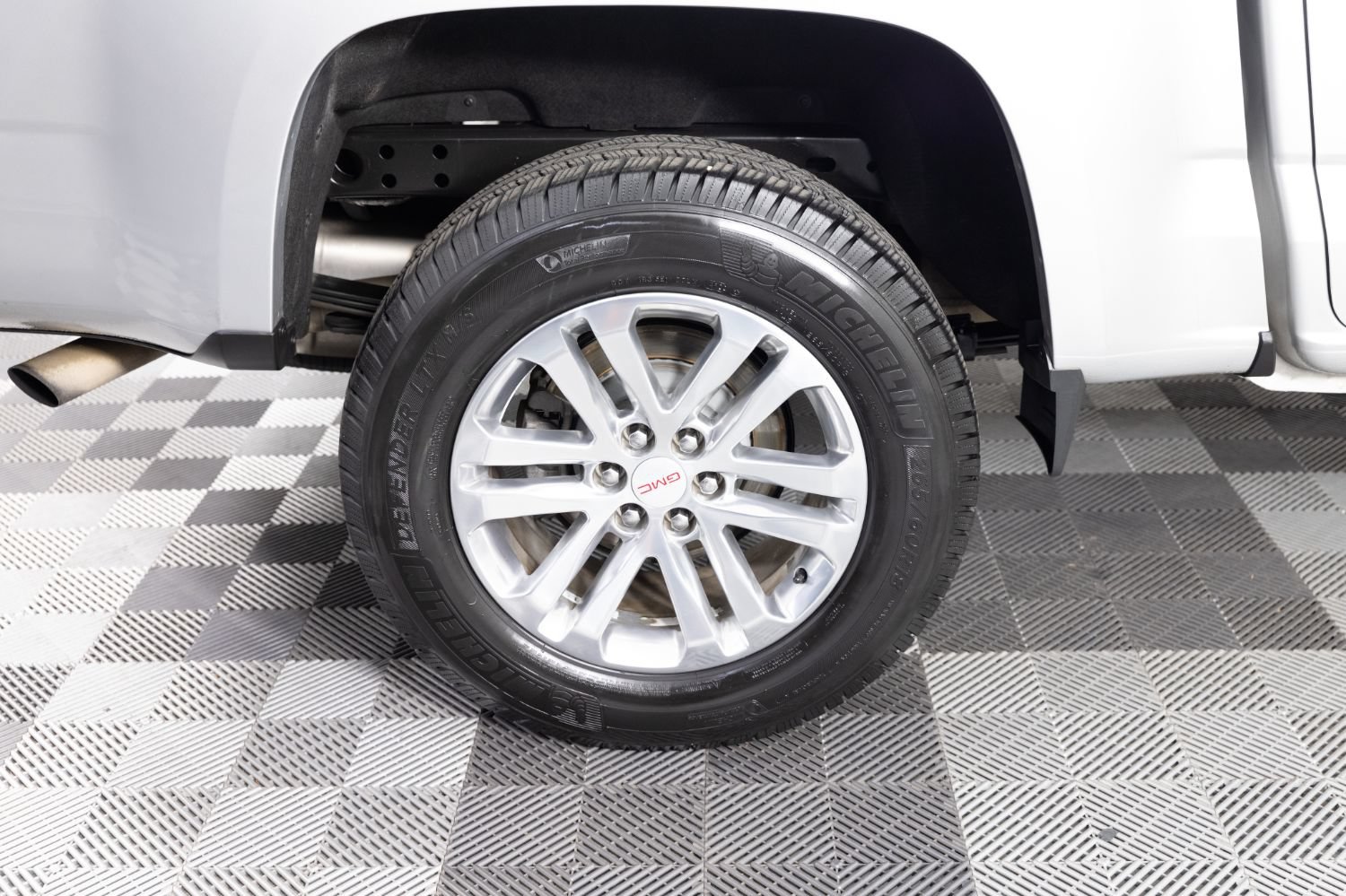 Used 2016 GMC Canyon SLT w/ Driver Alert Package RWD image 41