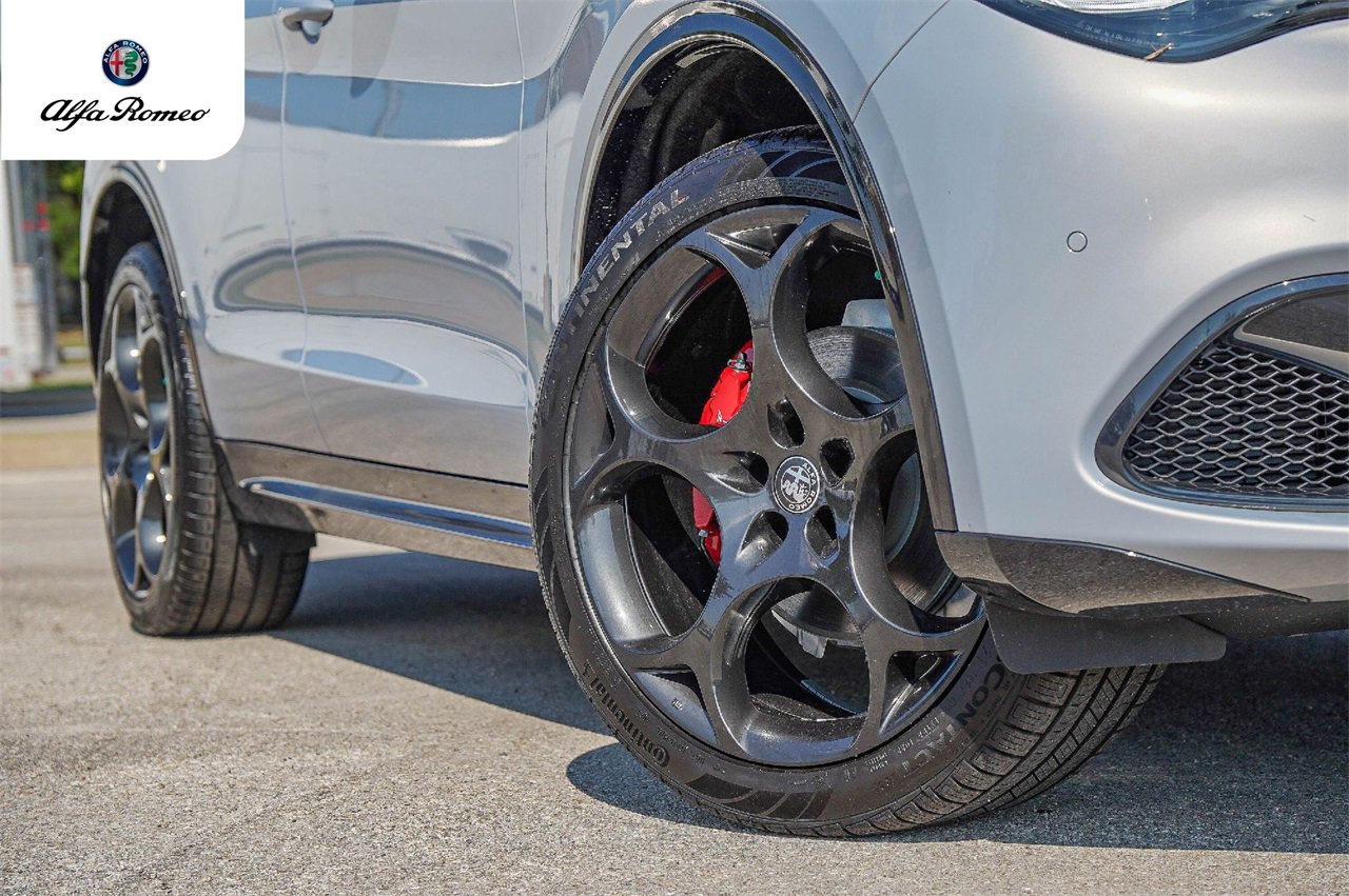 New 2025 Alfa Romeo Stelvio Sprint w/ Veloce Package image 2