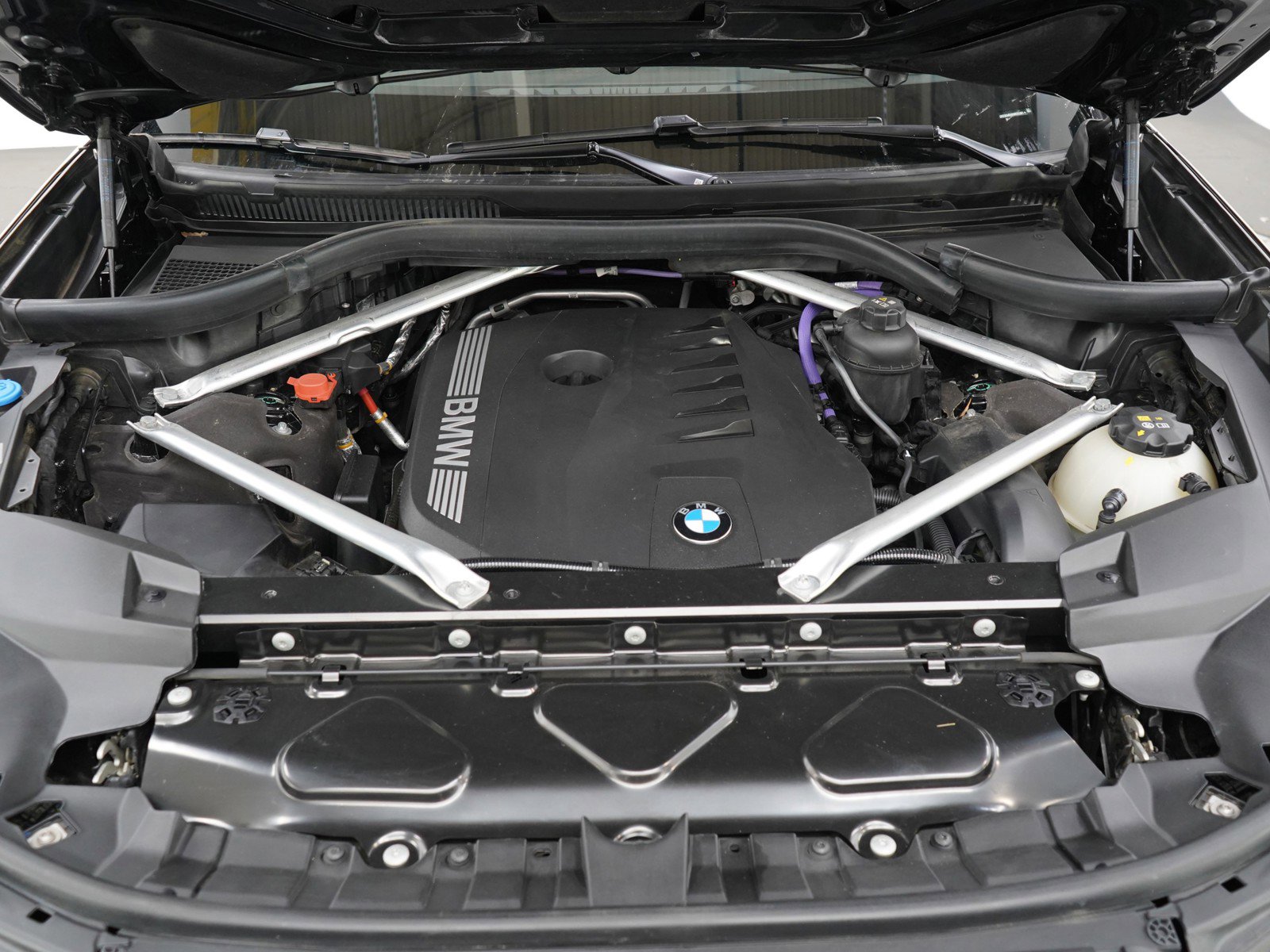 Used 2023 BMW X7 xDrive40i w/ Climate Comfort Package image 35