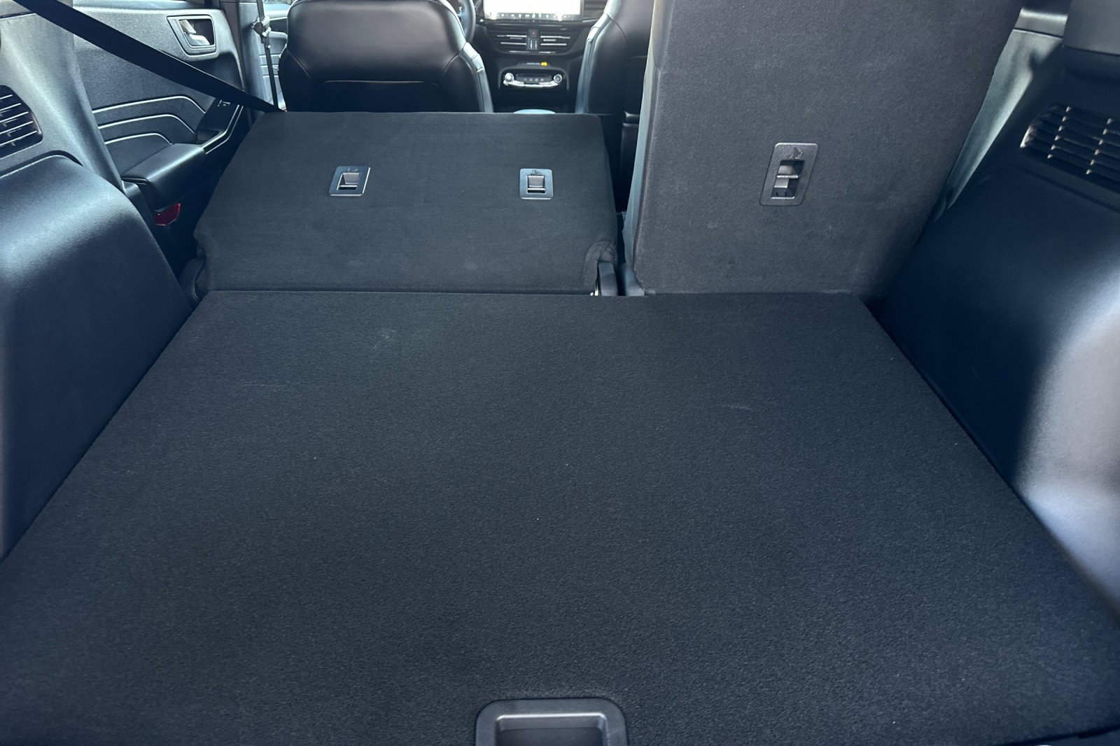 New 2025 Ford Escape ST-Line w/ Equipment Group 301A image 15