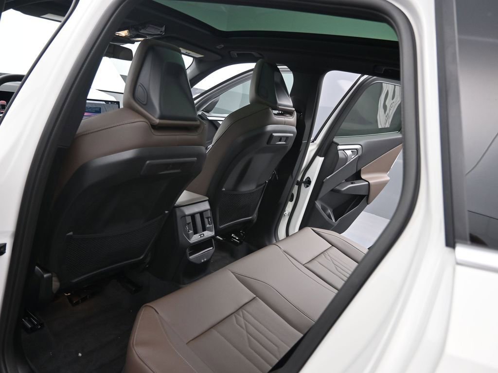 New 2026 BMW X3 xDrive30i w/ Convenience Package AWD/4WD image 32