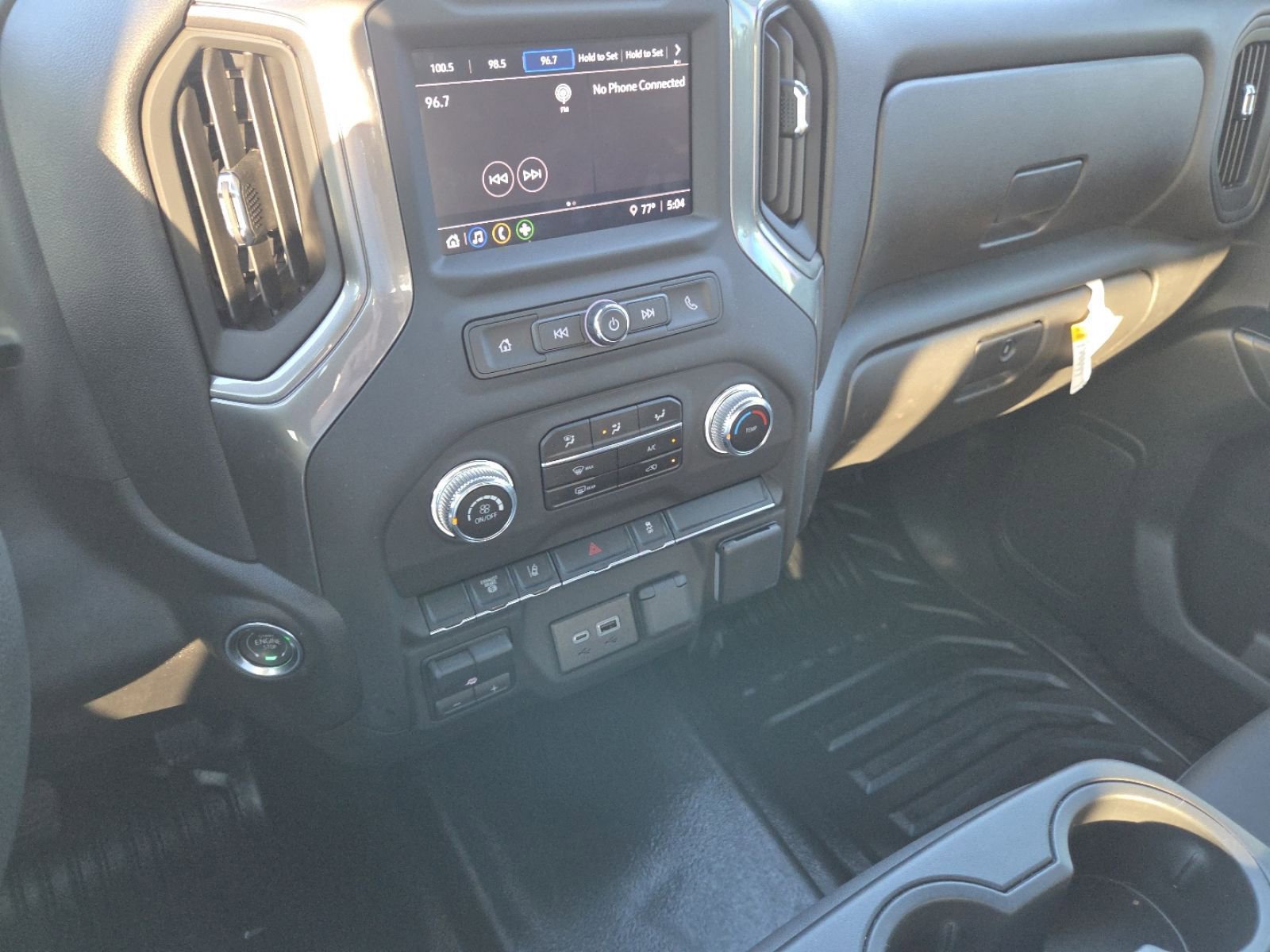 Used 2025 GMC Sierra 3500 Pro w/ Convenience Package image 32