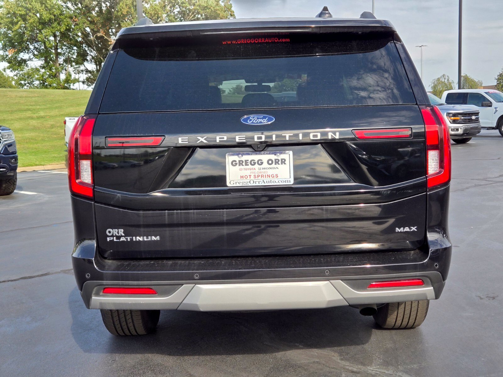 Used 2025 Ford Expedition Max Platinum AWD/4WD image 4
