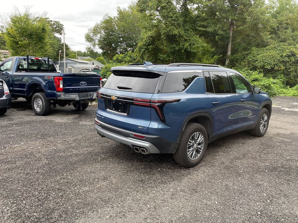 Used 2024 Chevrolet Traverse LT w/ Trailering Package image 7