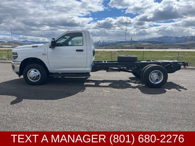 New 2026 RAM 3500 Tradesman w/ Chrome Appearance Group A AWD/4WD image 7