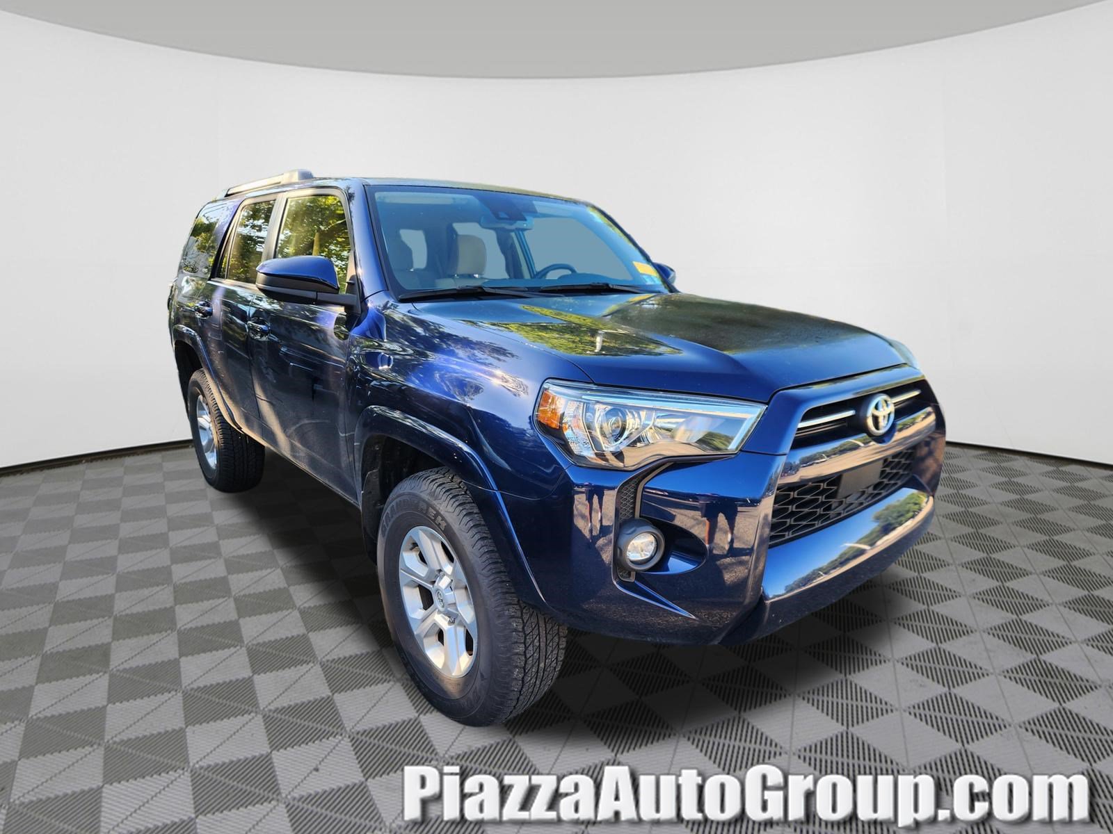Used 2024 Toyota 4Runner SR5 AWD/4WD image 1