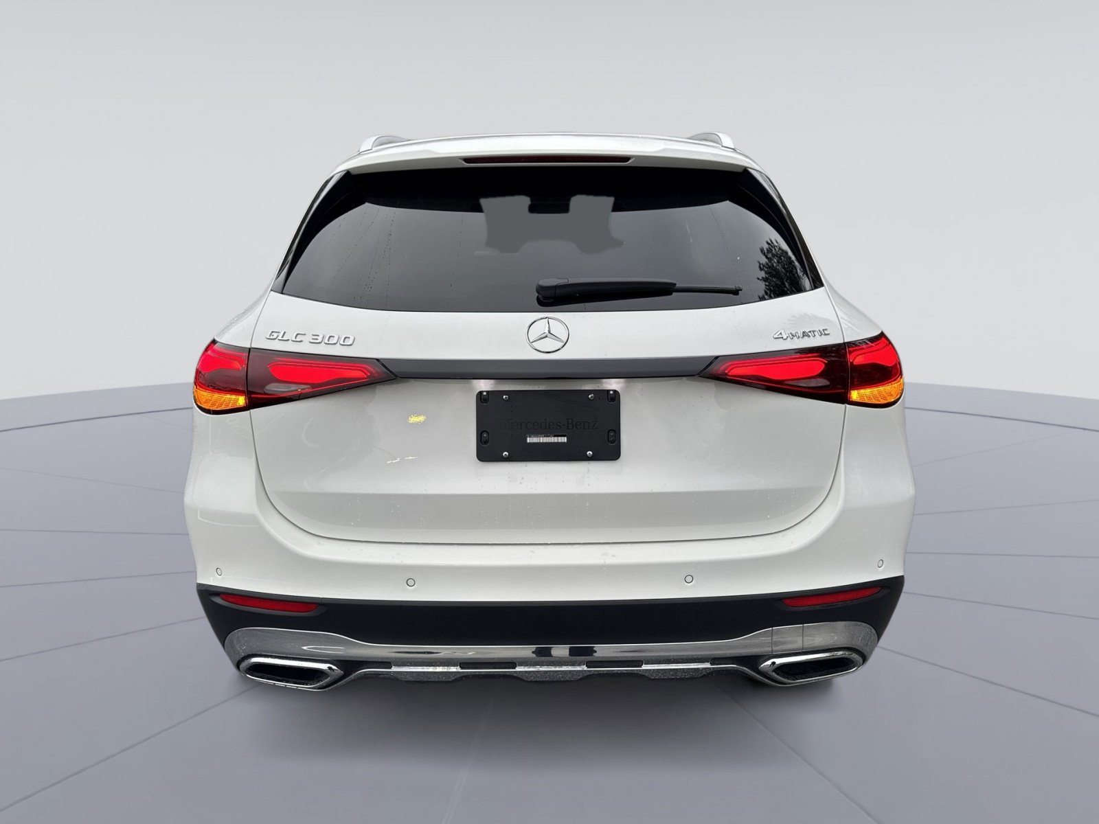 Used 2024 Mercedes-Benz GLC 300 4MATIC image 29