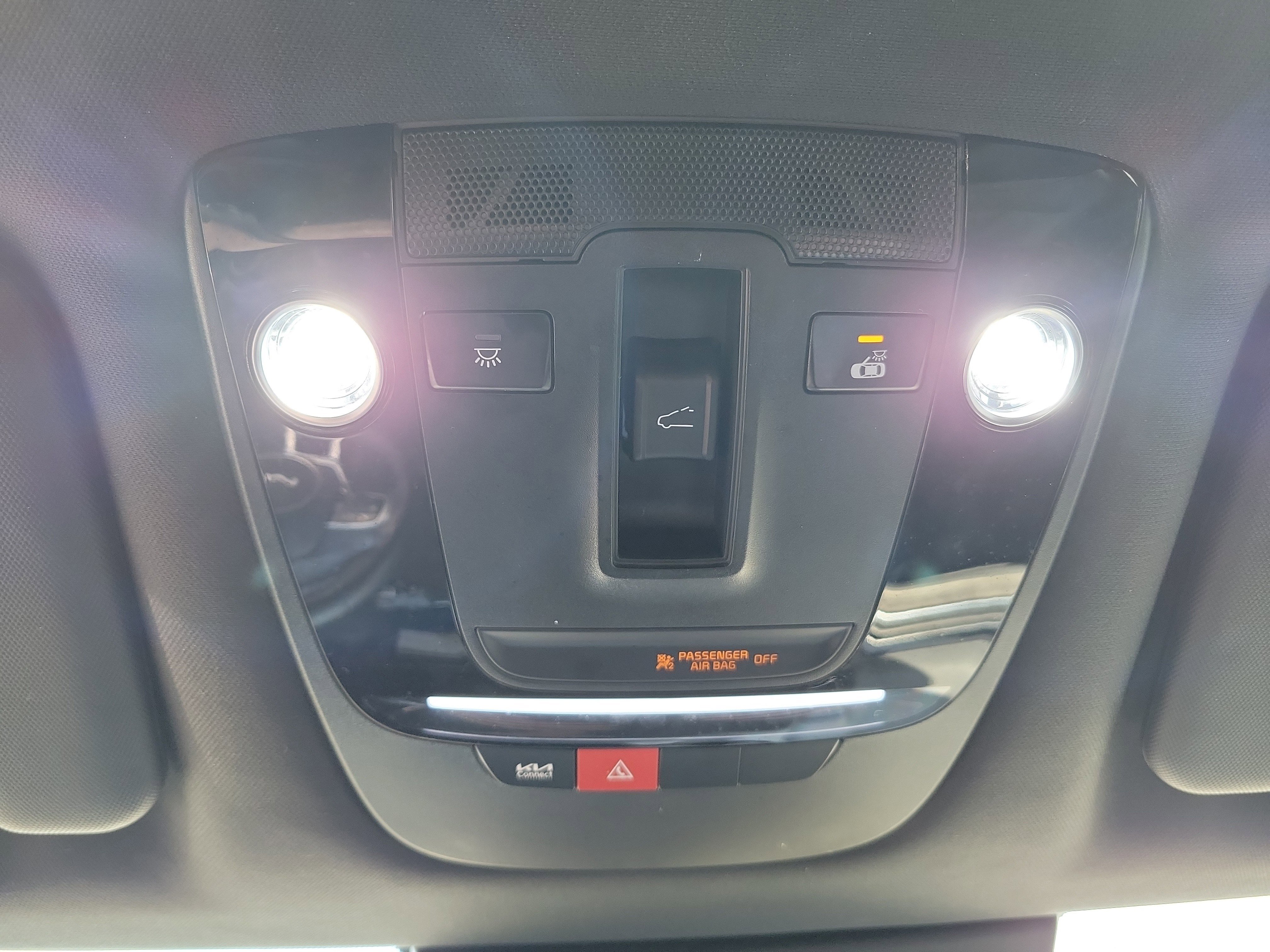 Used 2025 Kia Sportage X-Line w/ Premium Package image 24