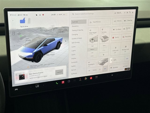 Used 2024 Tesla Cybertruck AWD Crew Cab image 20