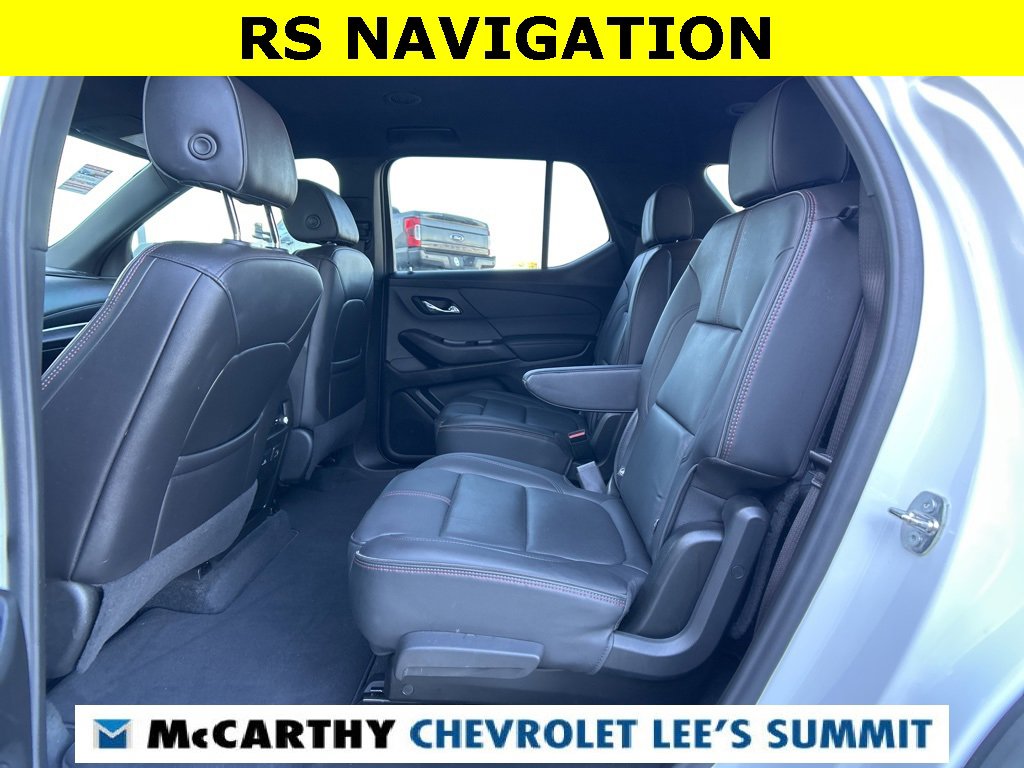 Used 2023 Chevrolet Traverse RS image 32