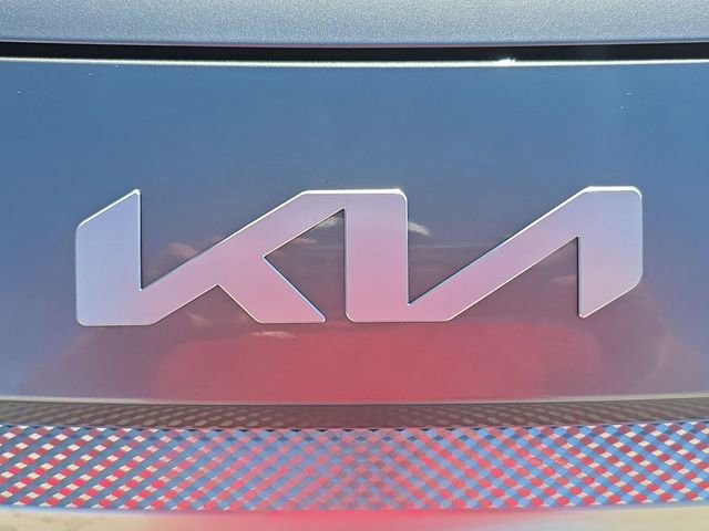 Used 2024 Kia Seltos EX FWD image 29