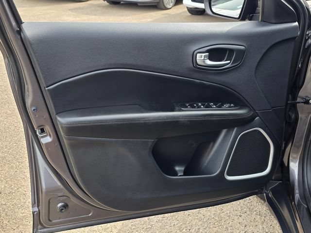 Used 2020 Jeep Compass Latitude FWD image 20