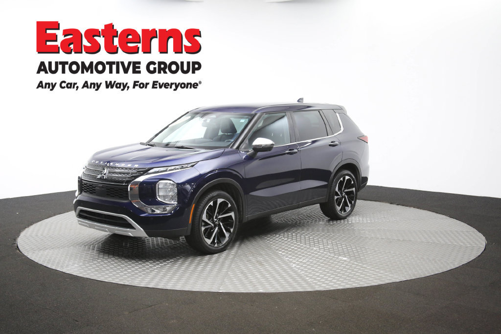 Used 2023 Mitsubishi Outlander SE AWD/4WD image 57