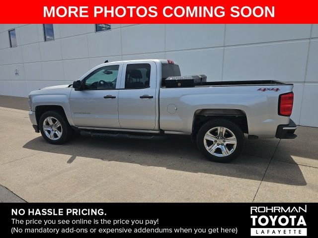 Used 2017 Chevrolet Silverado 1500 Custom w/ Custom Convenience Package AWD/4WD image 4