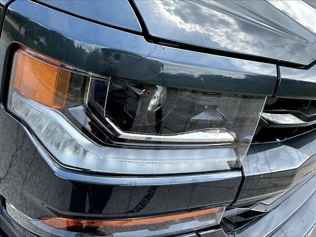 Used 2018 Chevrolet Silverado 1500 LT w/ All Star Edition AWD/4WD image 33