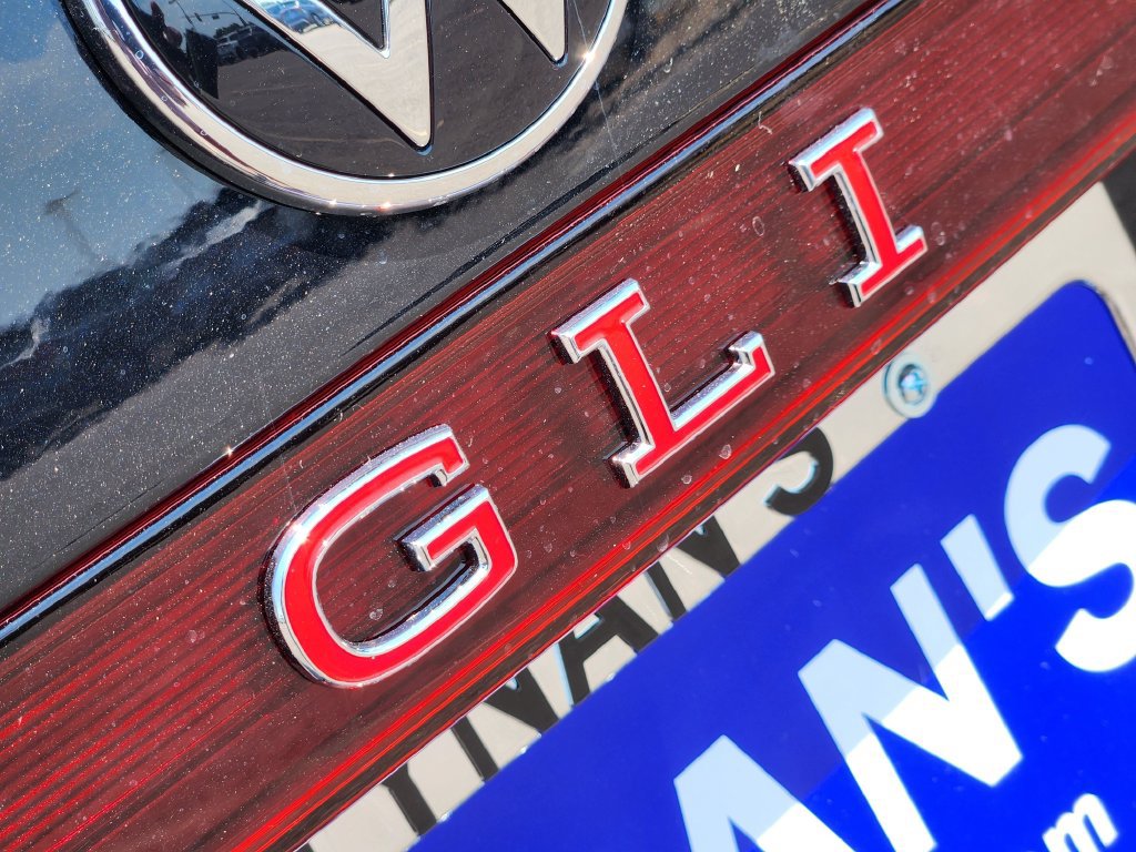 New 2026 Volkswagen Jetta GLI Autobahn FWD image 9