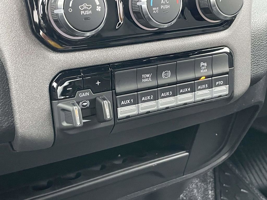 New 2026 RAM 4500 Tradesman w/ Chrome Appearance Group AWD/4WD image 38