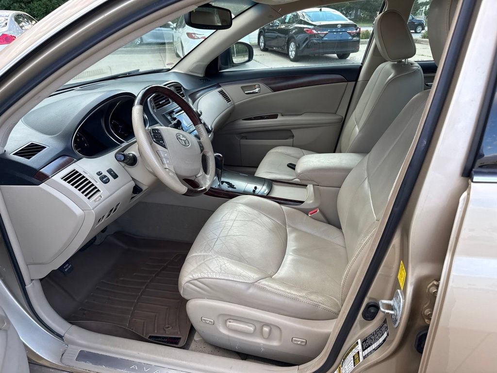 Used 2011 Toyota Avalon Limited FWD image 13