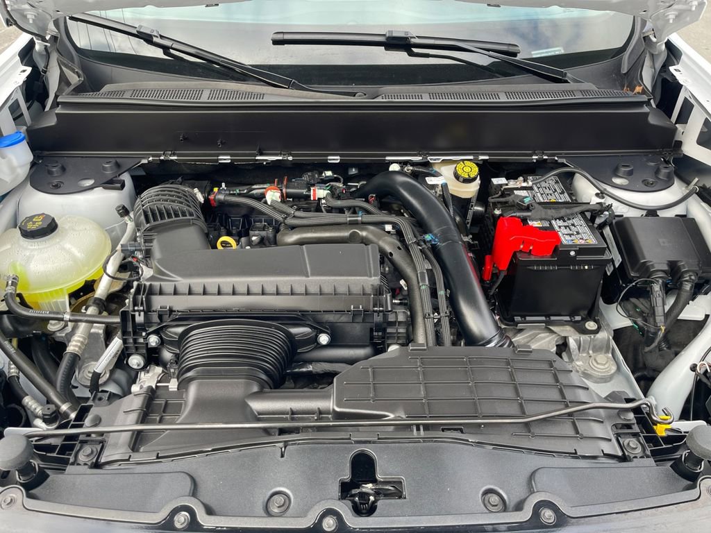 Used 2025 Ford Maverick Lobo AWD/4WD image 18