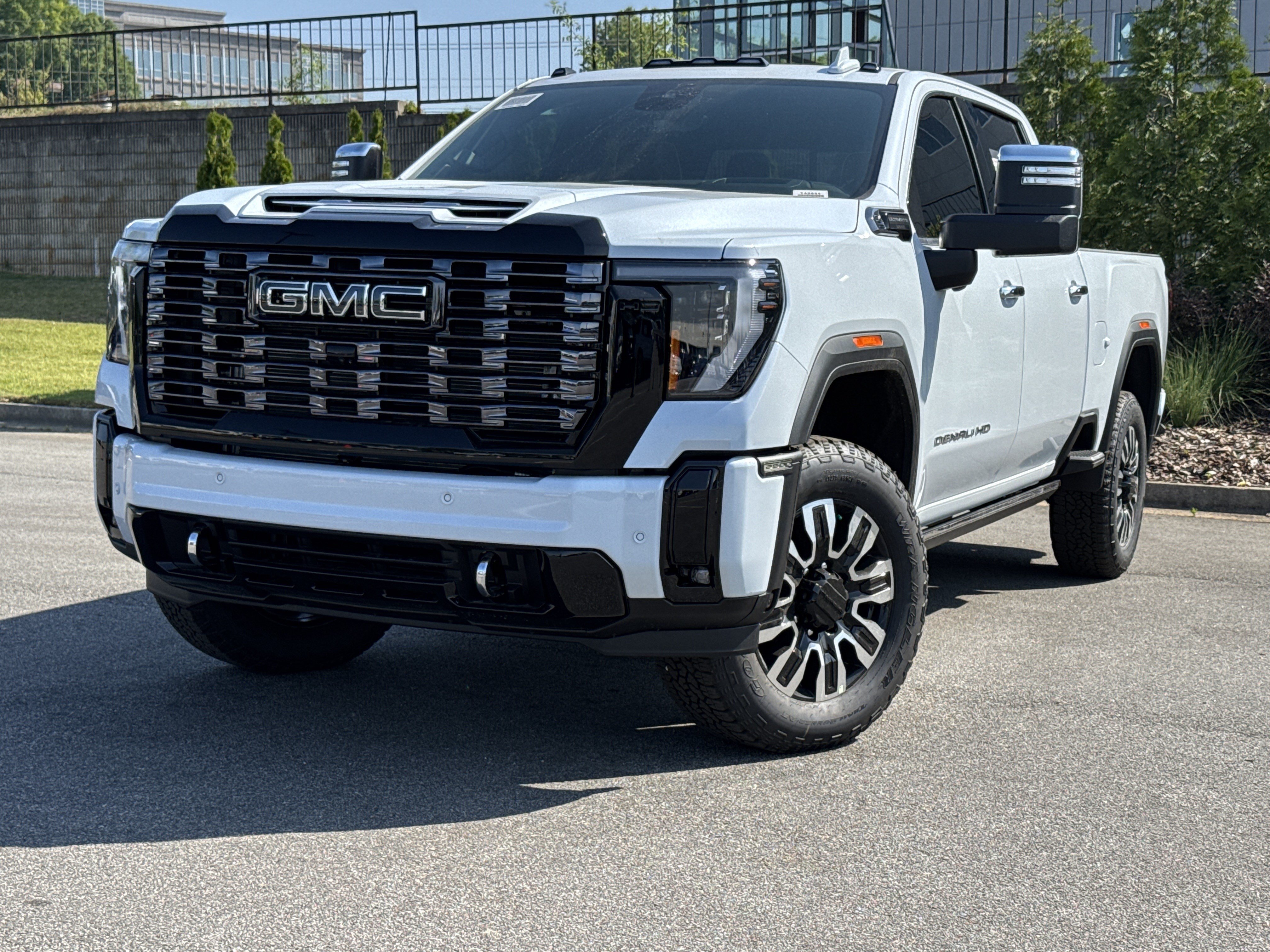 New 2026 GMC Sierra 2500 Denali Ultimate AWD/4WD image 5