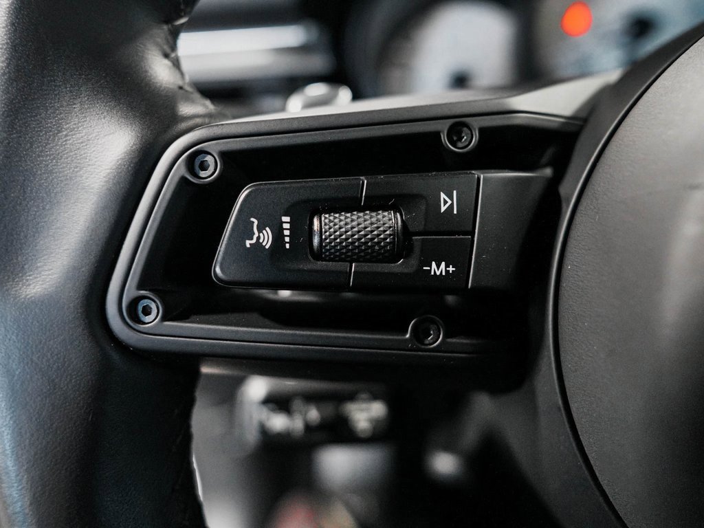 Used 2023 Porsche Macan image 24