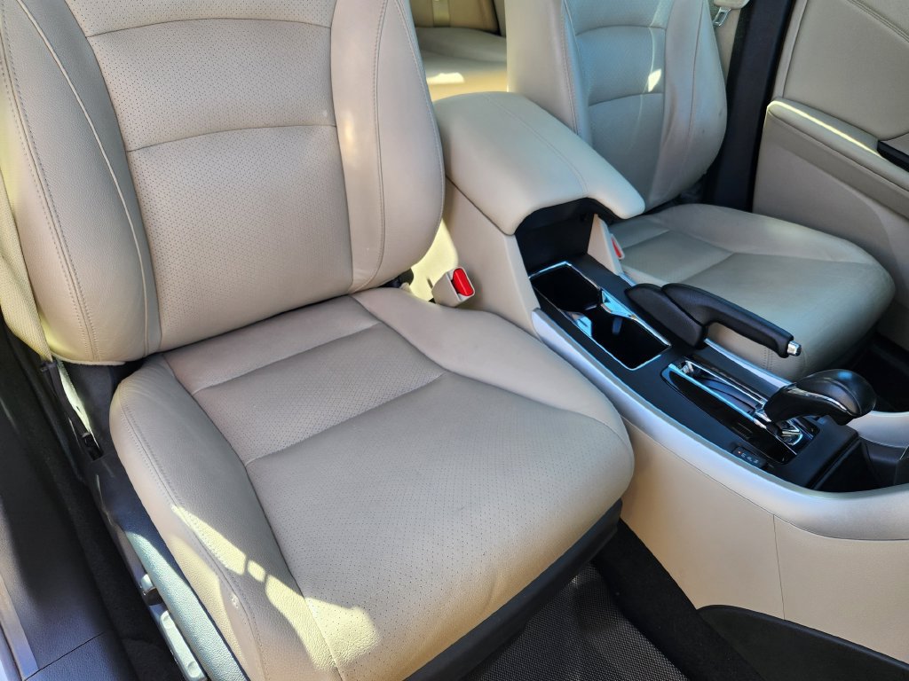Used 2015 Honda Accord EX-L image 29