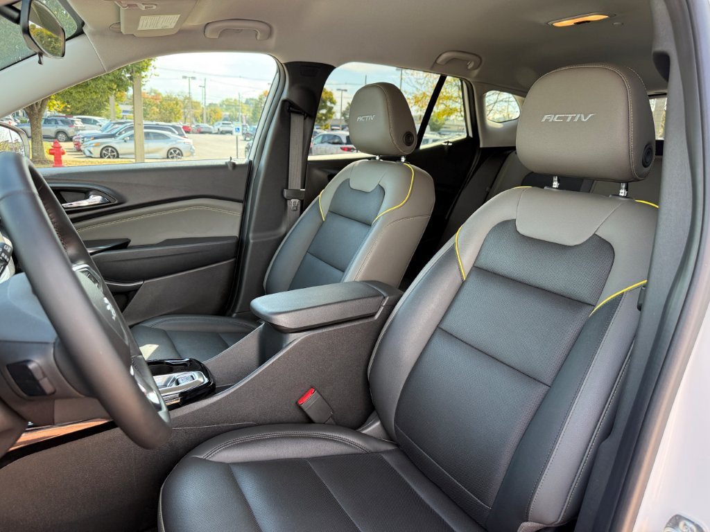 Used 2025 Chevrolet Trax ACTIV w/ Driver Confidence Package FWD image 14