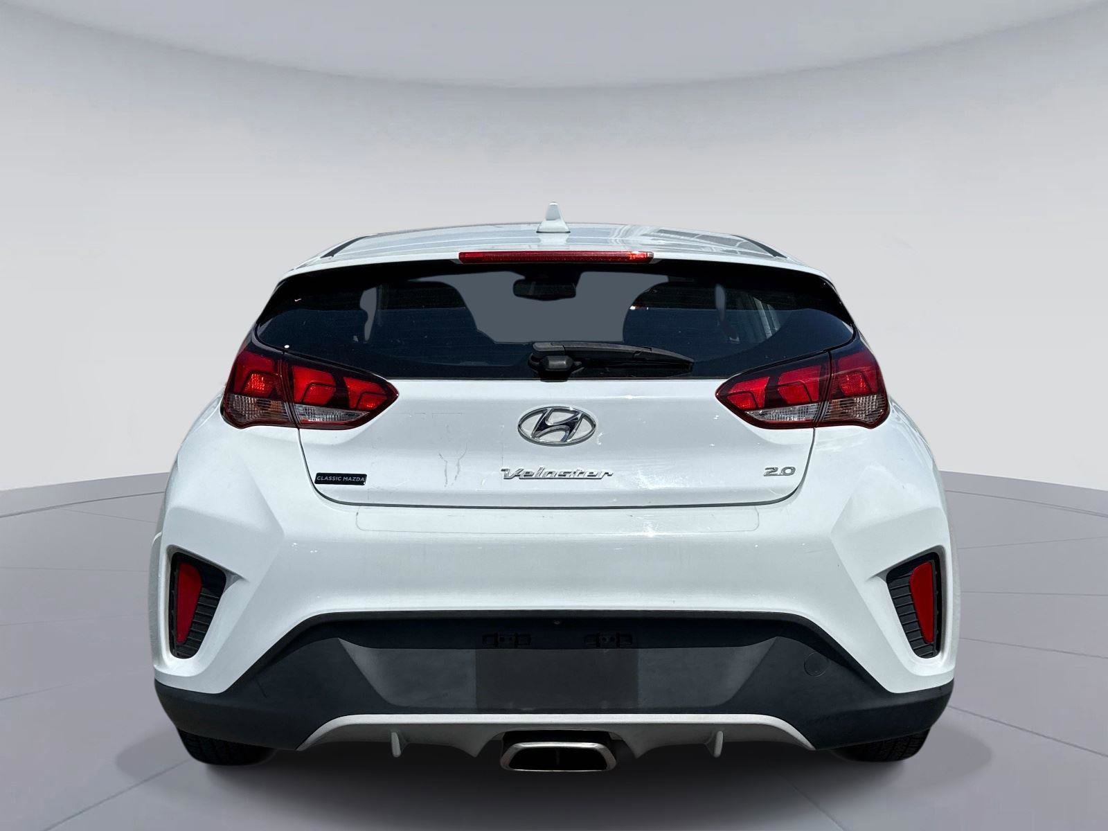 Used 2020 Hyundai Veloster 2.0 Premium image 4