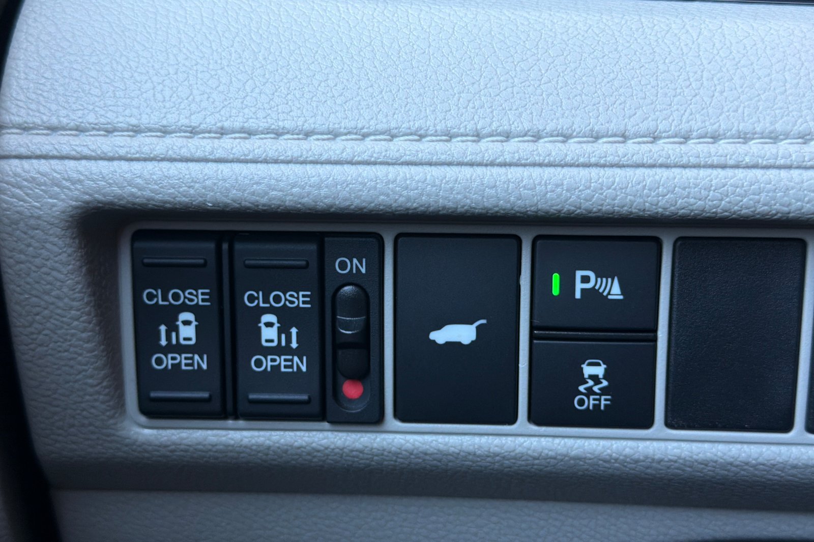 Used 2026 Honda Odyssey Touring image 38
