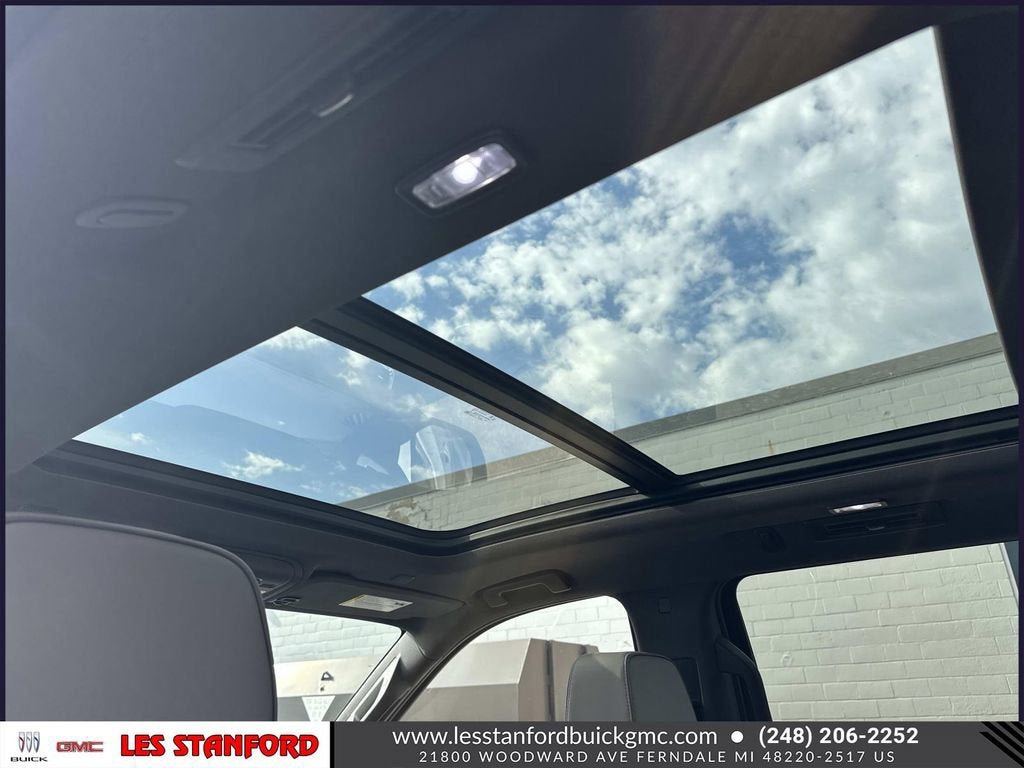 Used 2023 GMC Yukon XL SLT w/ SLT Premium Package AWD/4WD image 15
