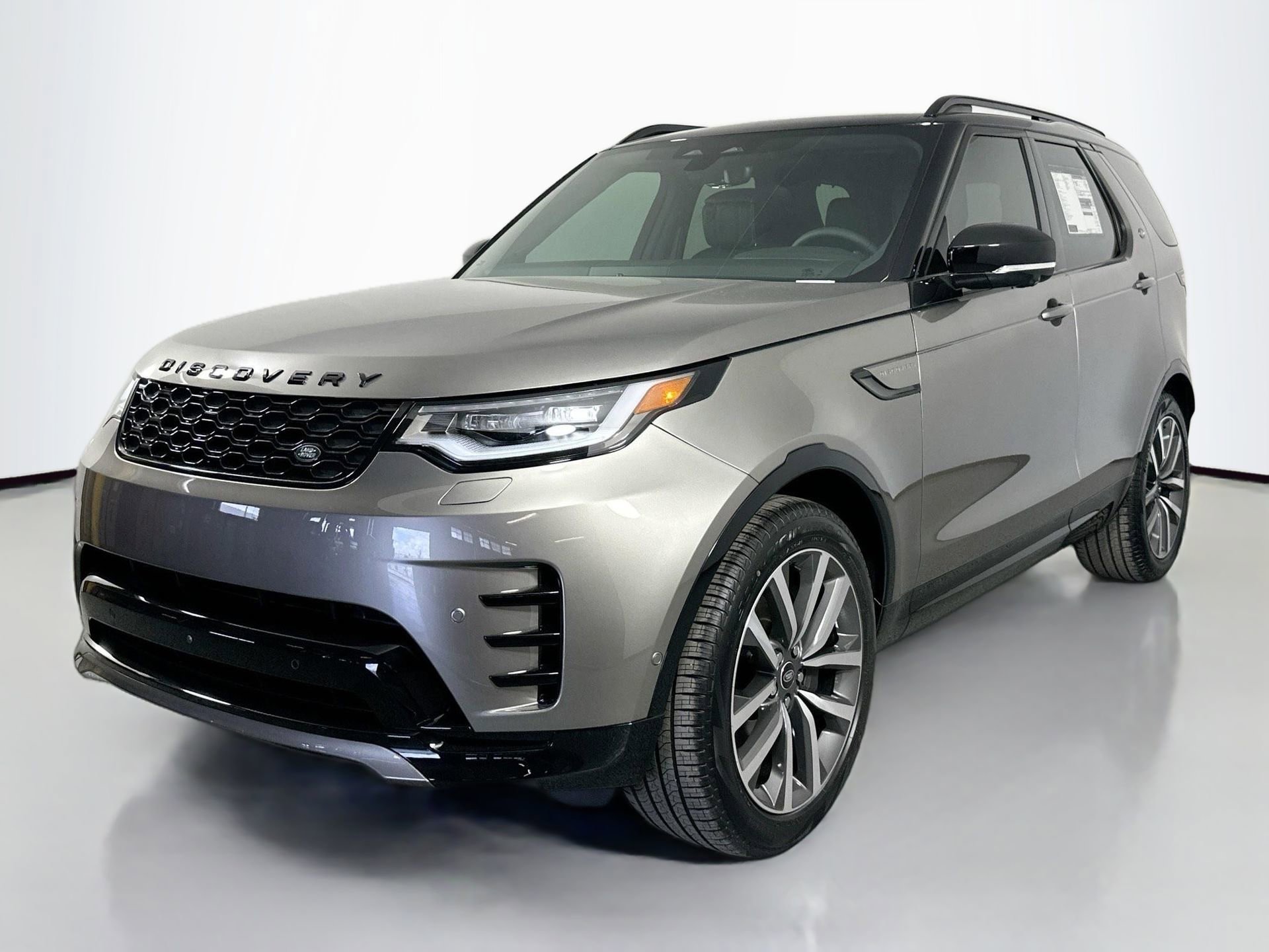 Certified 2024 Land Rover Discovery Dynamic SE
