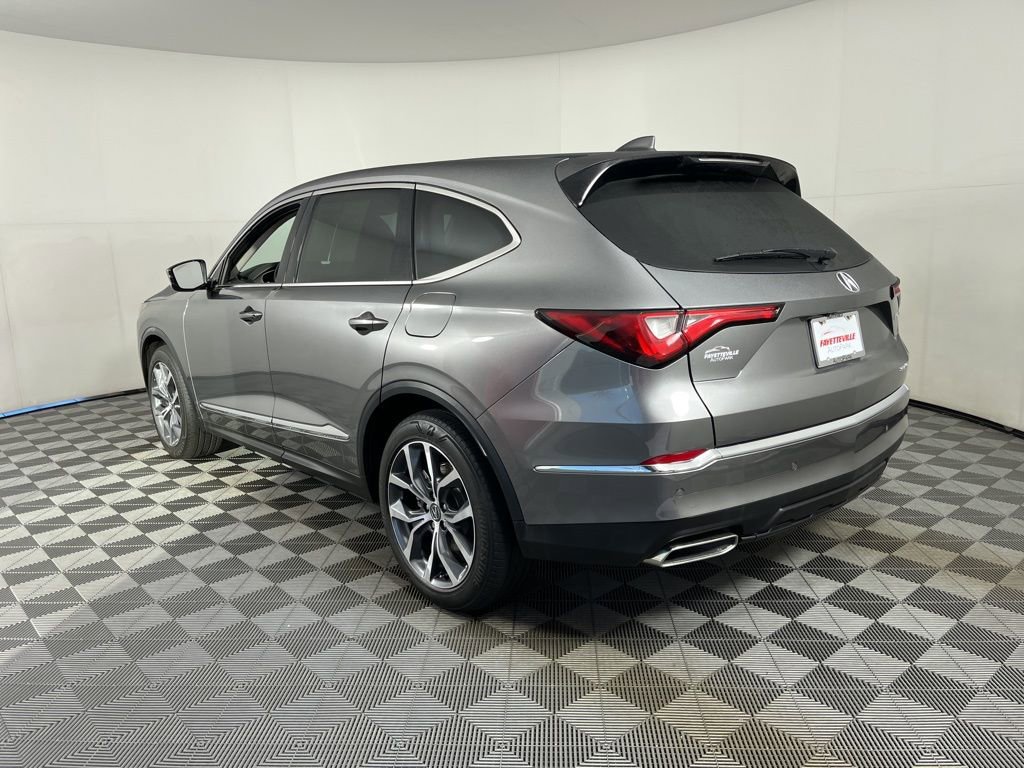 Used 2023 Acura MDX SH-AWD w/ Technology Package image 2