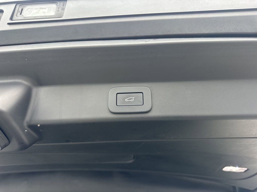 Used 2023 Land Rover Range Rover Sport First Edition image 30