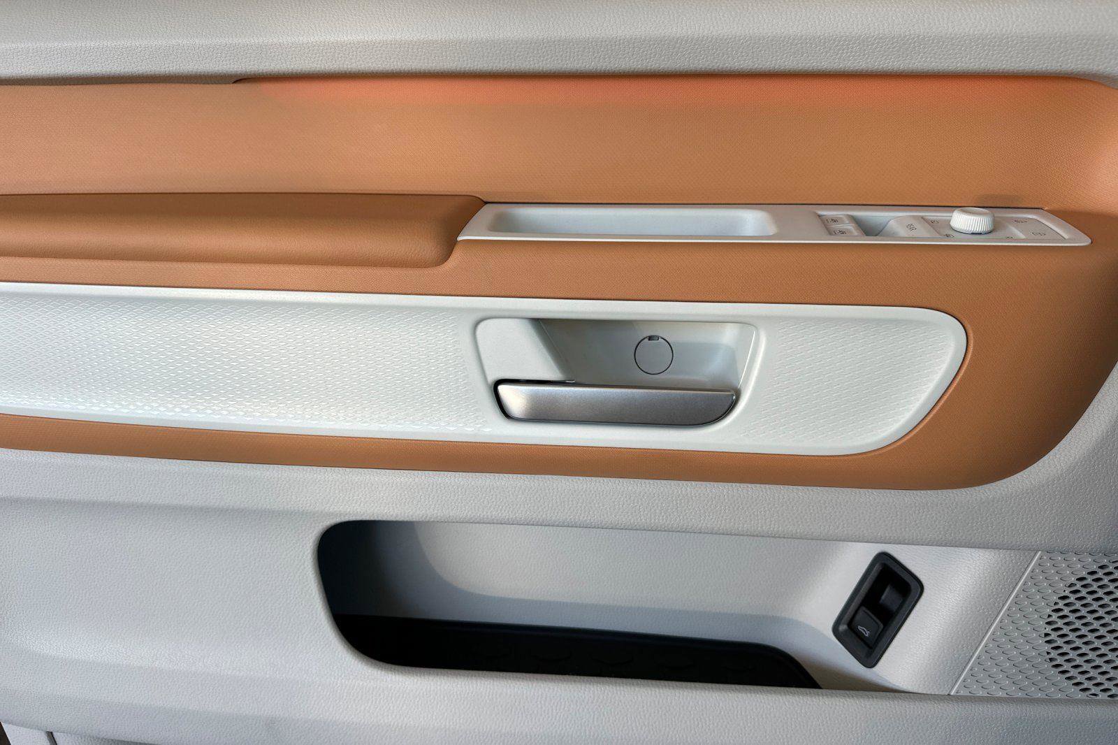 New 2025 Volkswagen ID. Buzz 1st Edition image 10